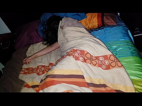 ❤️ Stepson berating a sua jovem madrasta enquanto ela dorme. ❤️❌ Sexo vídeo em nós pt.pornsexer.ru